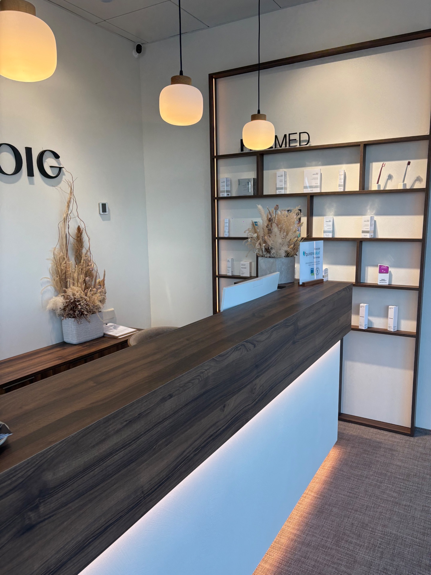 Sala de medicina estética en clínica multidisciplinar  - Imagen 6