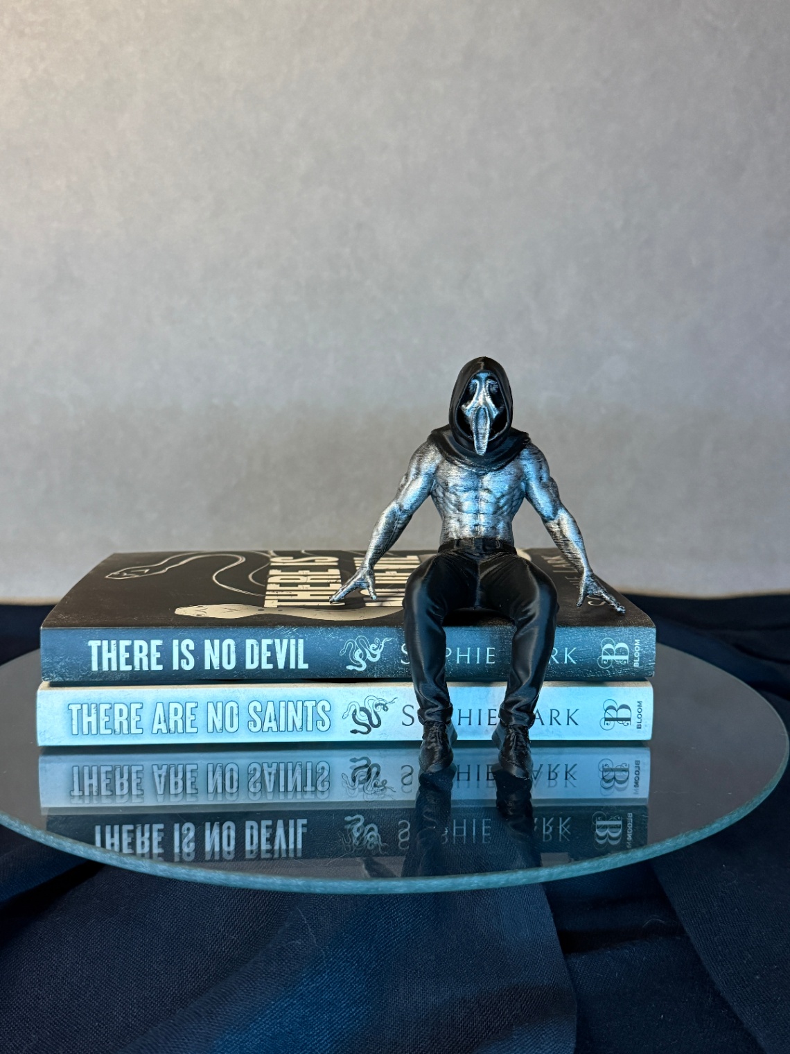Dekoracija „Ghost Face – The Book Boyfriend“
