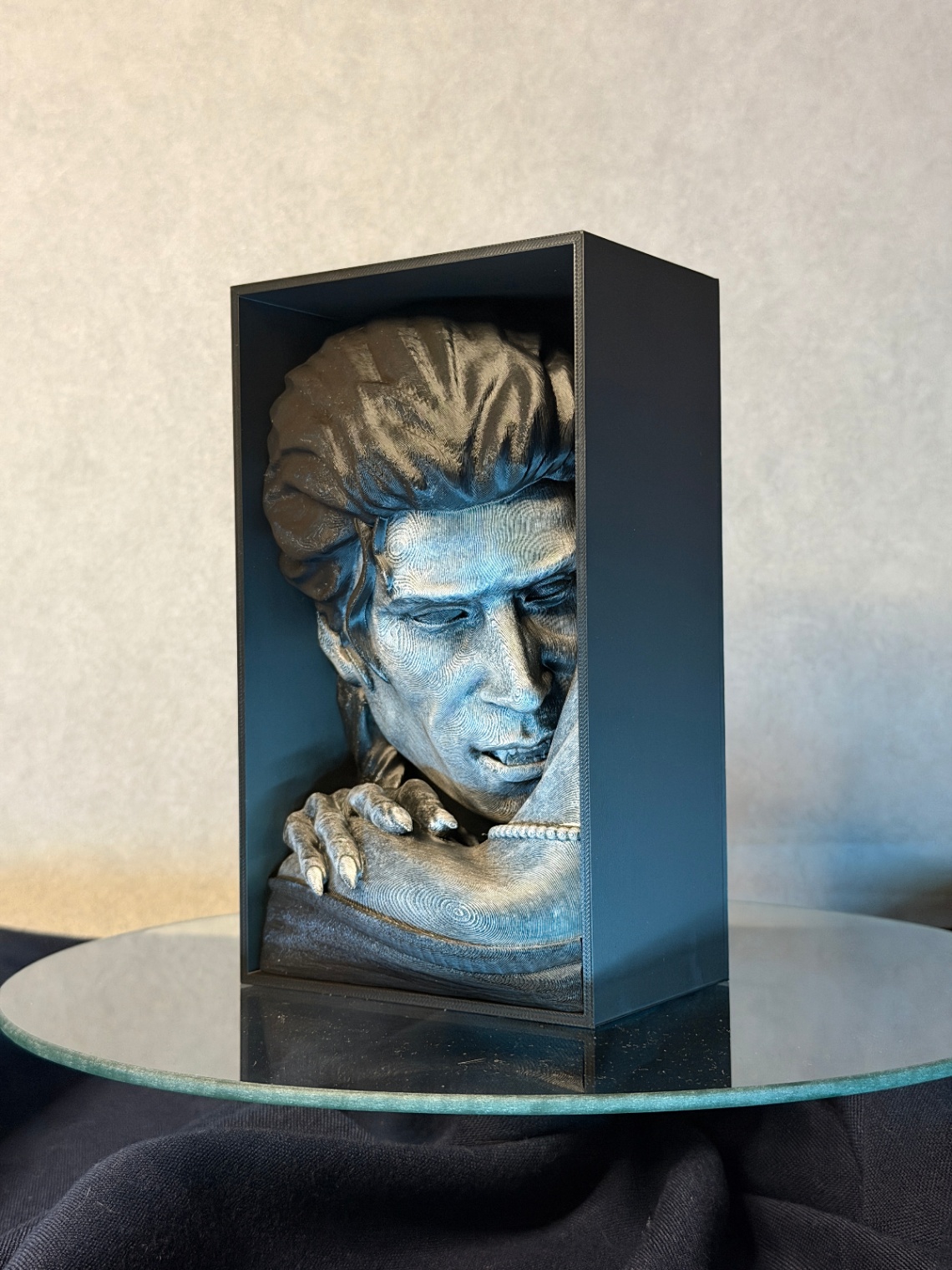 Book Nook „Vampire Kiss“ - 2