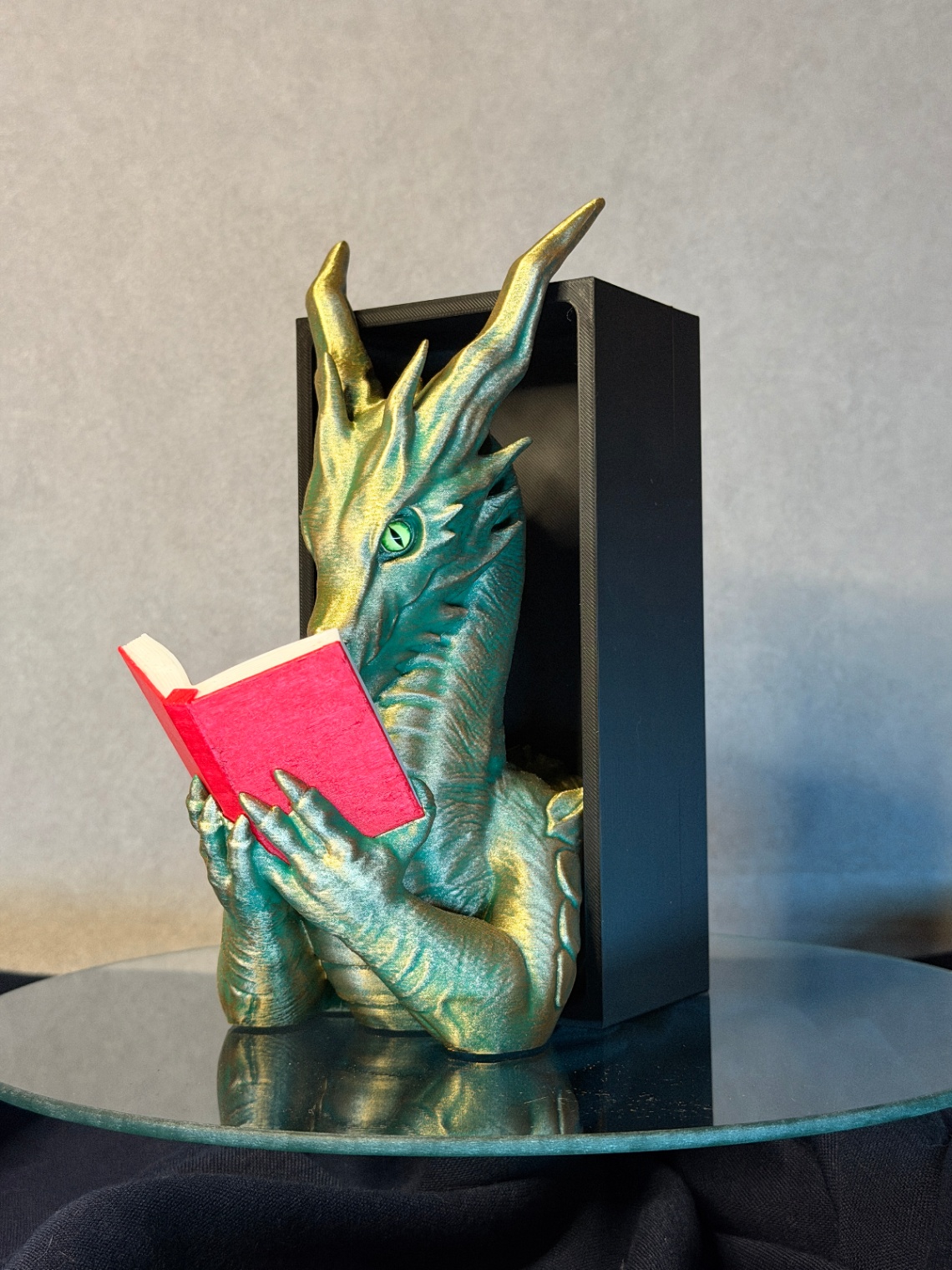 Book Nook „Ancient Dragon“