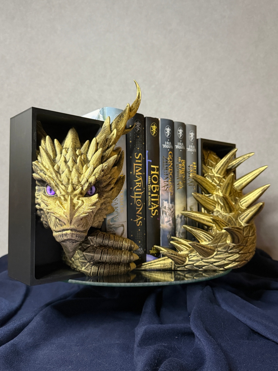Book Nook „Spine Guard Dragon Emerging“ (Head and Tail) - 4