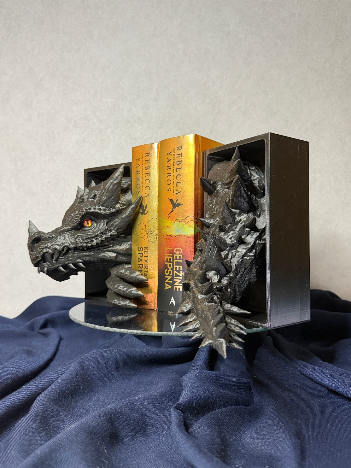 Book Nook „Dragon Emerging“ (Head and Tail) - 2