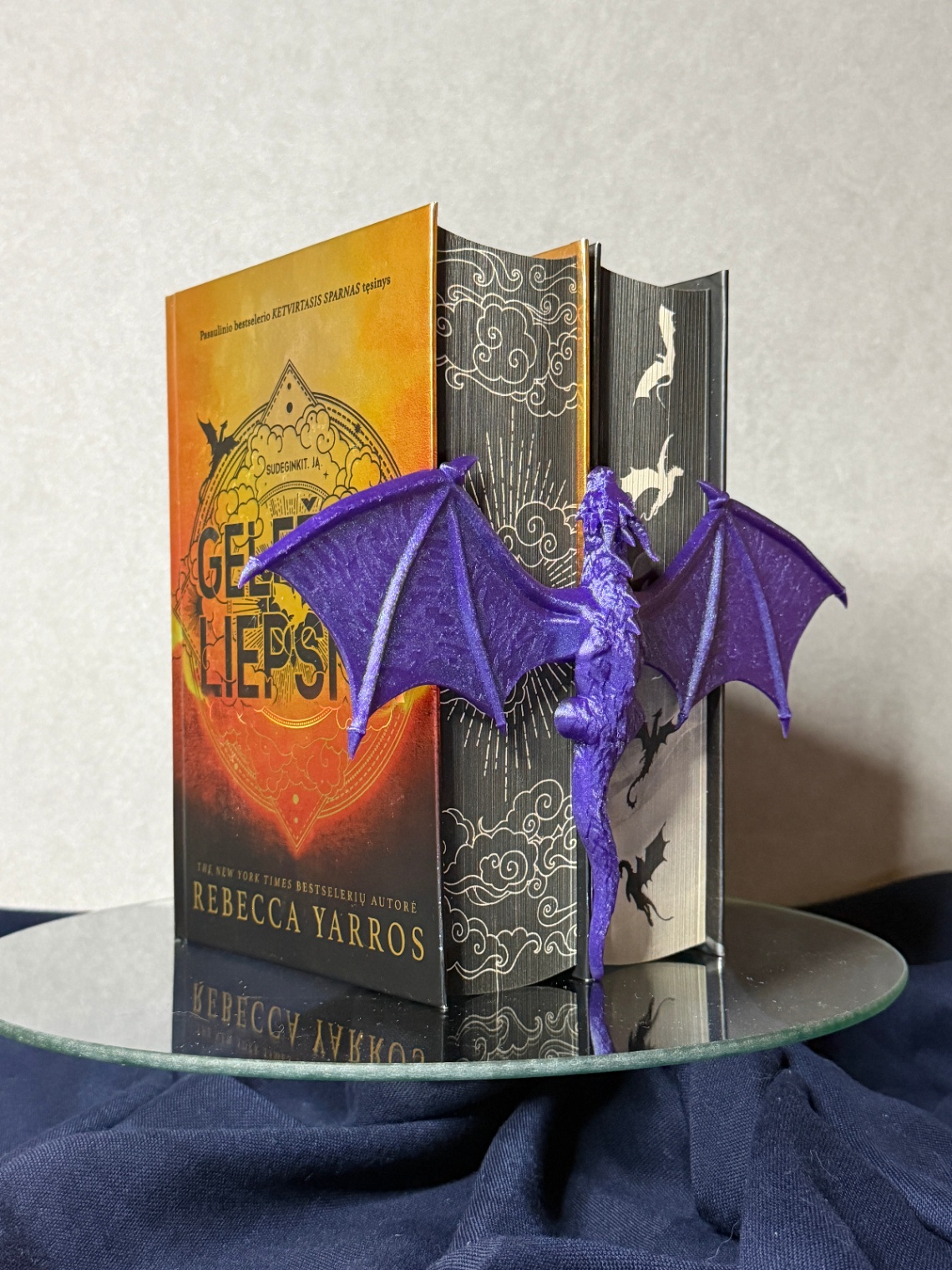 Dekoracija knygų nugarėlėms „Dragon Spine Hugger“ - 2