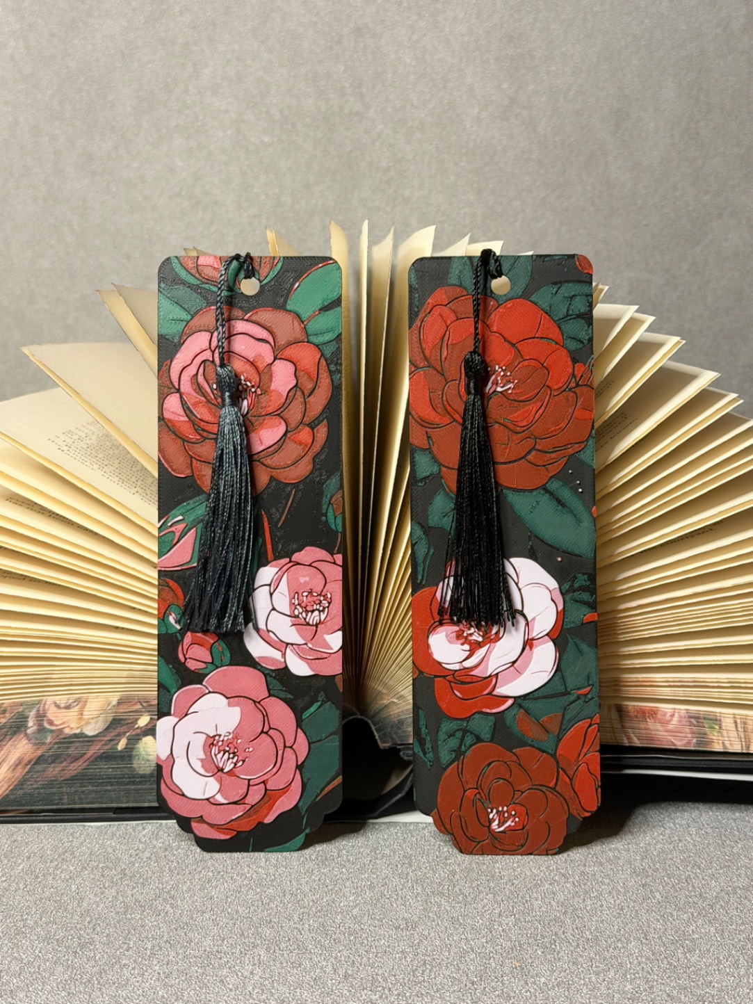 Skirtukai „Camellia Whispers“