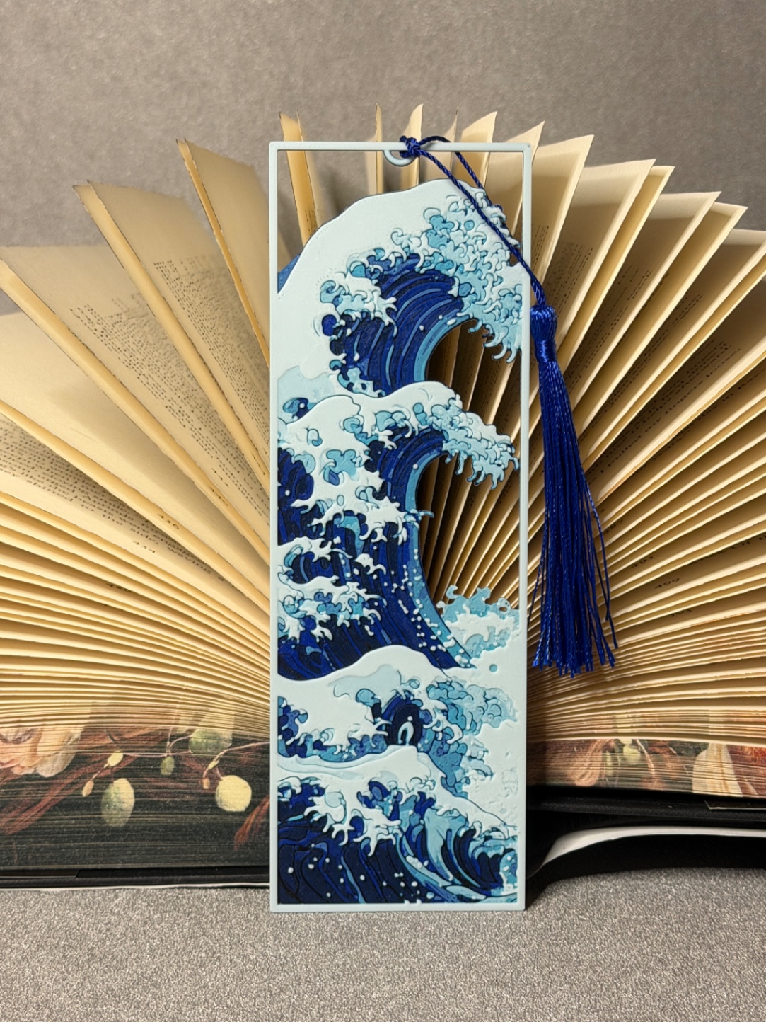 Skirtukas „The Great Wave“