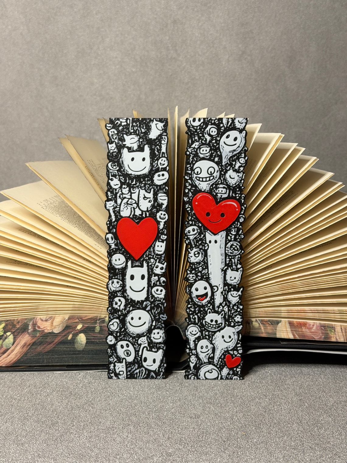 Skirtukai „Love Doodles“