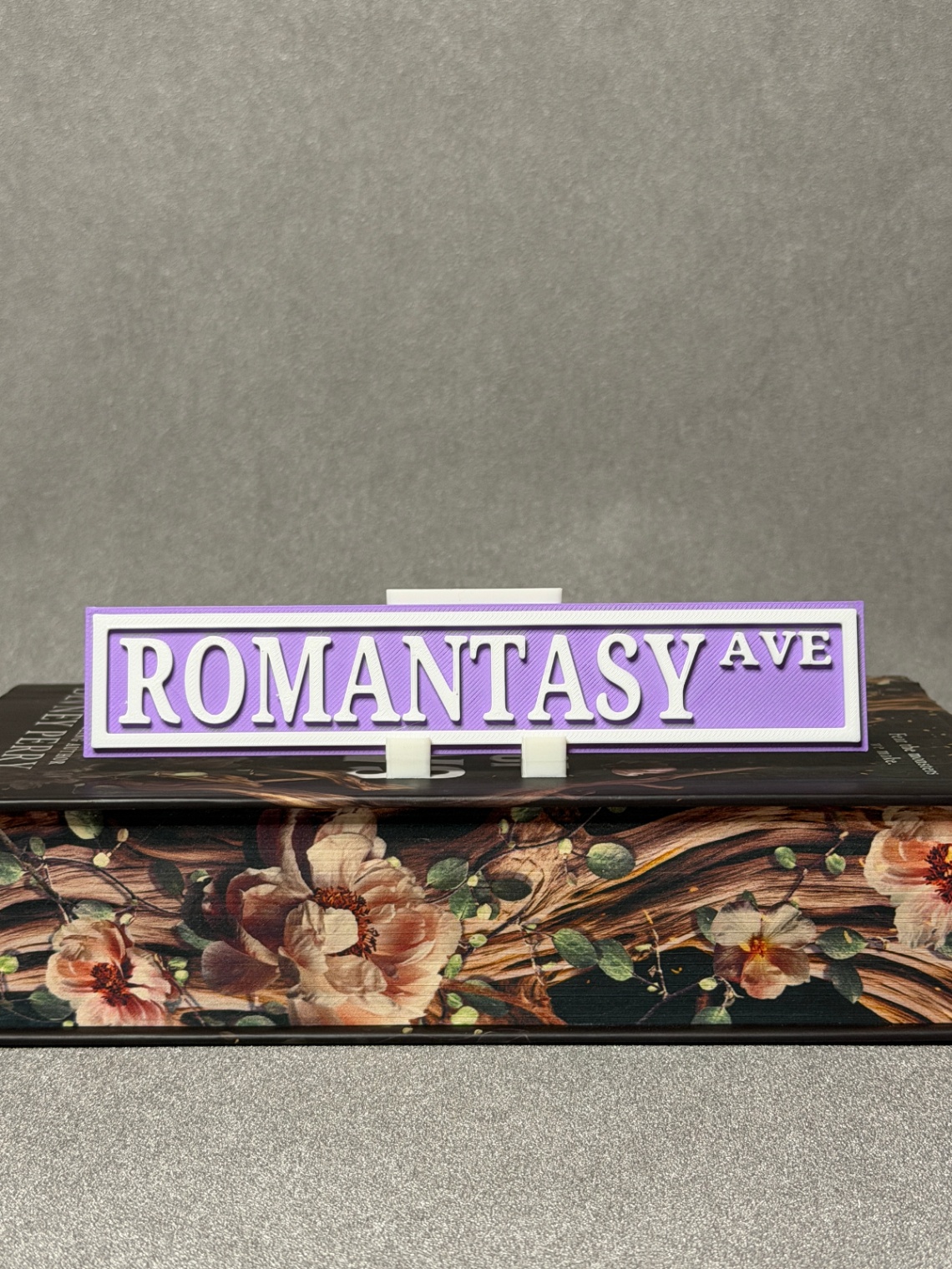 Lentynos ženklas „Romantasy“ - 2