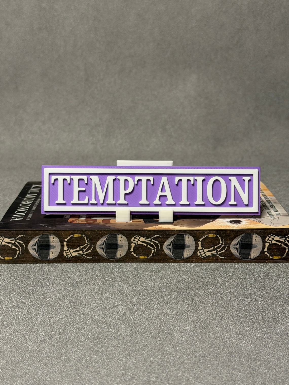 Lentynos ženklas „Temptation“