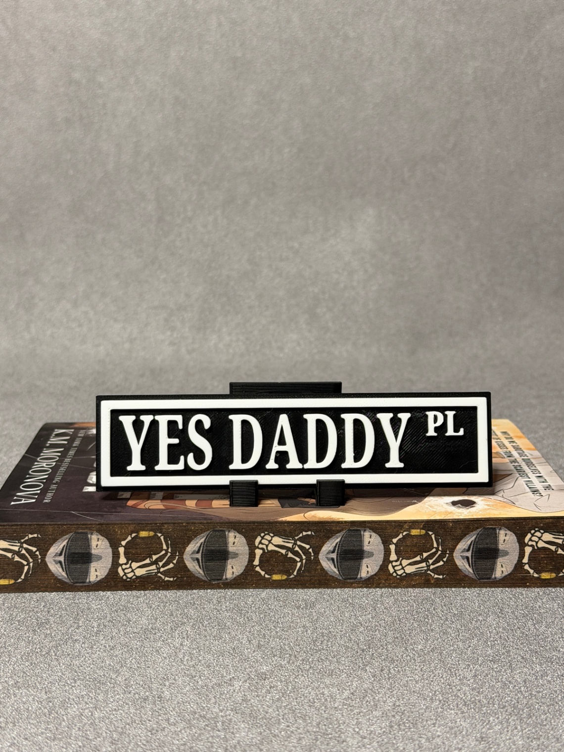 Lentynos ženklas „Yes Daddy“ - 4