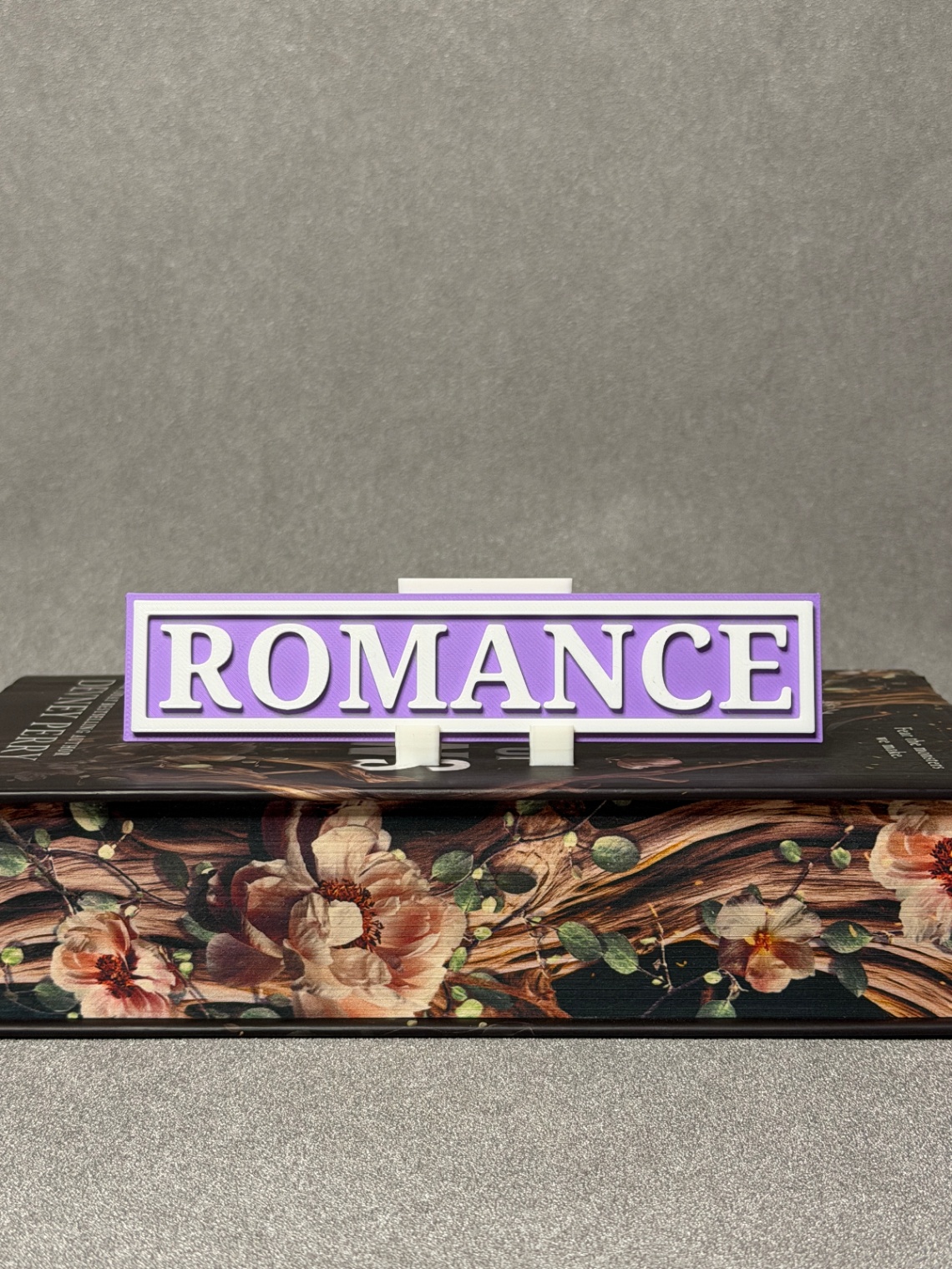 Lentynos ženklas „Romance“
