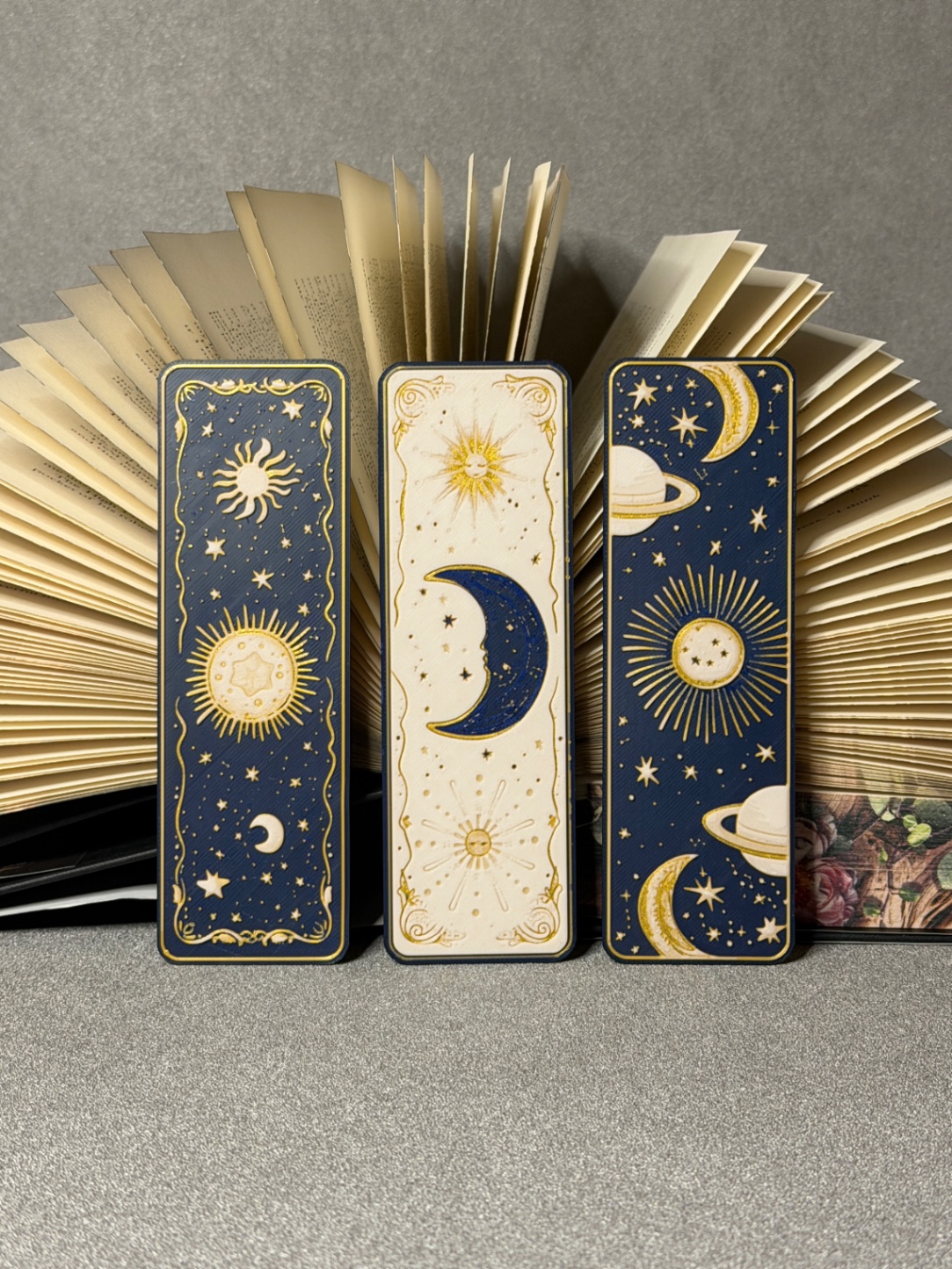 Skirtukai „Celestial Dreams“