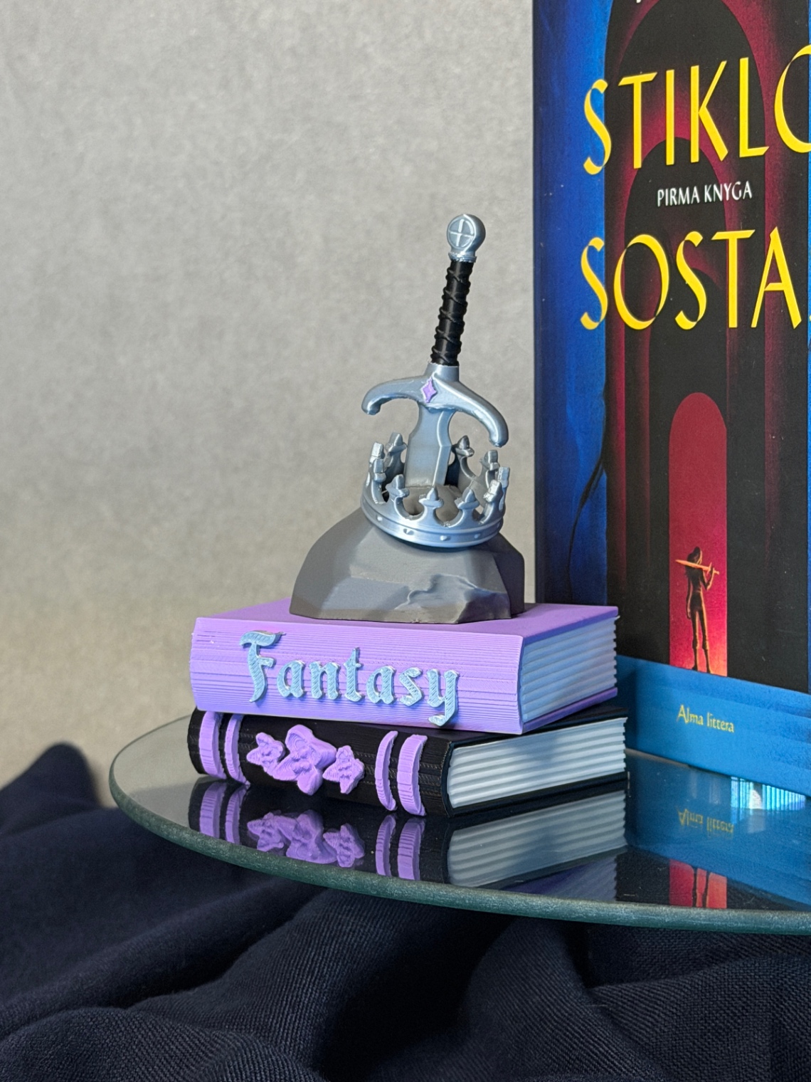 Dekoracija „Fantasy Book Pile“ - 2