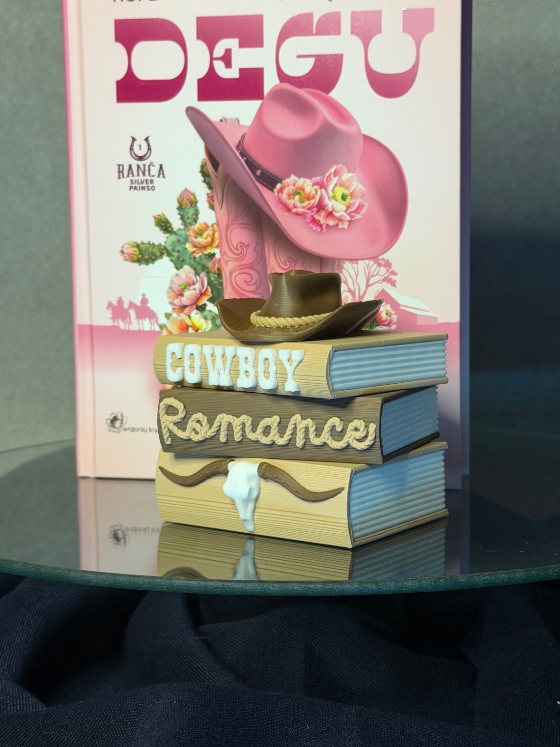 Dekoracija „Cowboy Romance Book Pile“ - 2