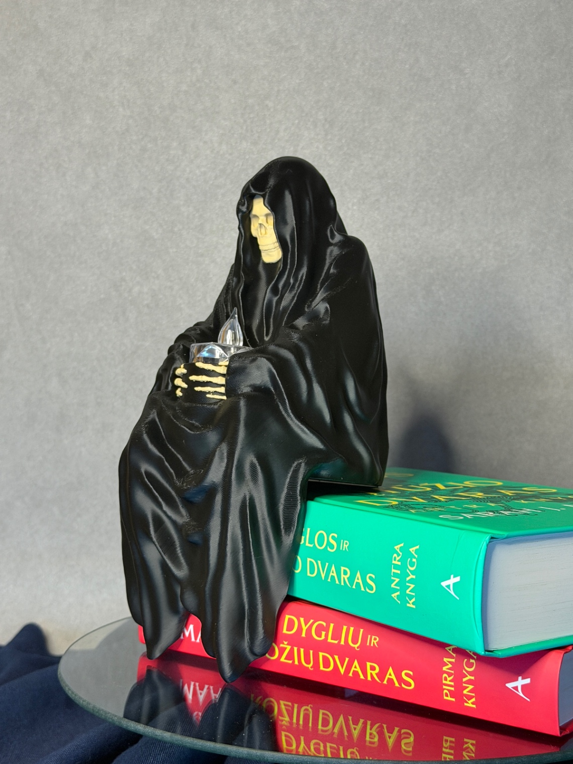 Dekoracija „Sitting Grim Reaper with Tealight“ - 3