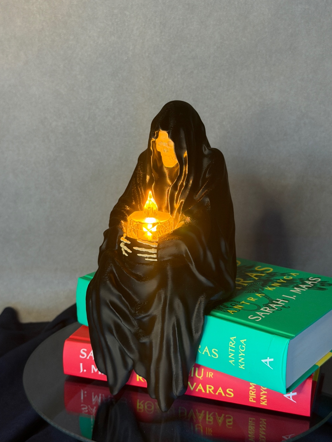 Dekoracija „Sitting Grim Reaper with Tealight“ - 4