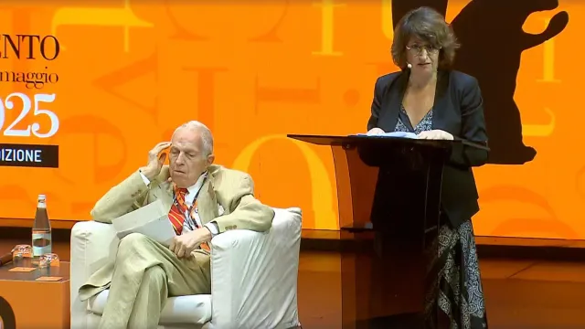 "Le problème de l’Europe n’est pas l’excès de déficit, c’est le déficit de politique", Jean-Paul Fitoussi par Lisa Fitoussi