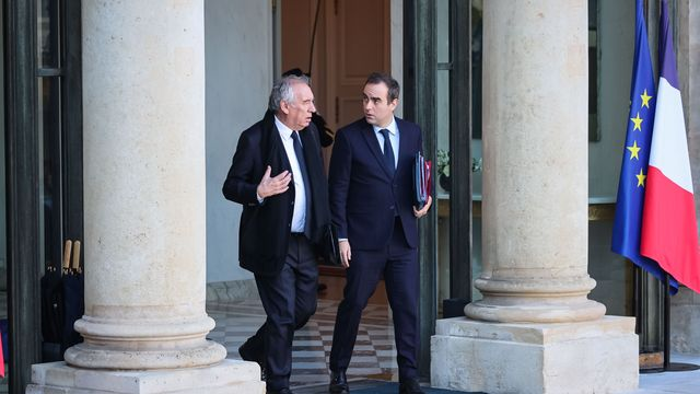 Échec du présidentialisme, retour au parlementarisme&nbsp;?