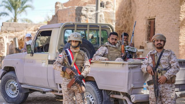 La guerre au Yémen oppose les forces armées yéménites au Conseil de transition du Sud, soutenu par les Émirats arabes unis. Des soldats des Forces du Bouclier de la Patrie, soutenues par l'Arabie saoudite, sont déployés dans la ville de Seiyun. Yémen – 4 janvier 2026