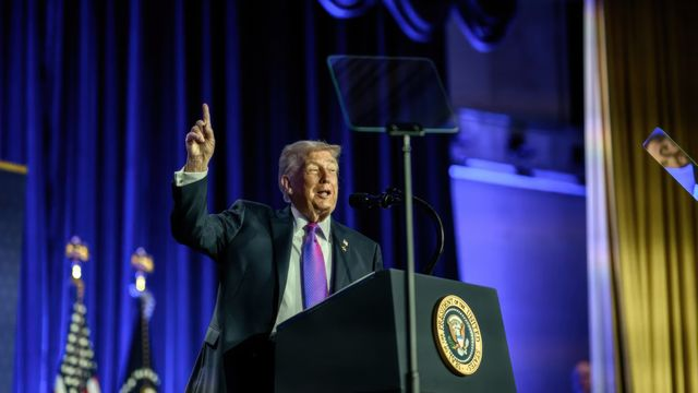 Washington DC, 5 février 2026. Le président Donald Trump prononce un discours lors du 74e petit-déjeuner national de prière au Washington Hilton, axé sur le soutien de son administration aux chrétiens et aux chefs religieux. 