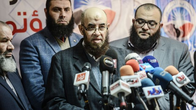 Younes Makhioun, le chef du parti salafiste égyptien Al-Nur, s’exprime lors d’une conférence de presse au Caire, le 28 janvier 2018