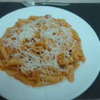 Macarrons a la Bolonyesa