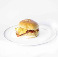 BACON AND EGG ROLL