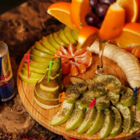 Meyvə səbəti orta