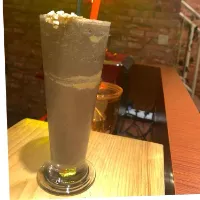 Coklat peanut ice latte