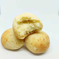 Chipa ( 6 pieces ) - Frozen or Baked