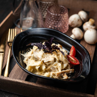 Fettuccini Alfredo / Fettuccine Alfredo