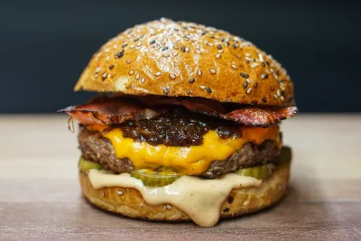 Hamburguesa con chedar