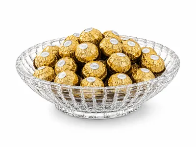 Glass dish for nuts
