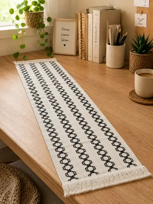 Vanity table runner