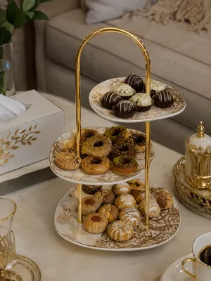 Porcelain Serving Stand