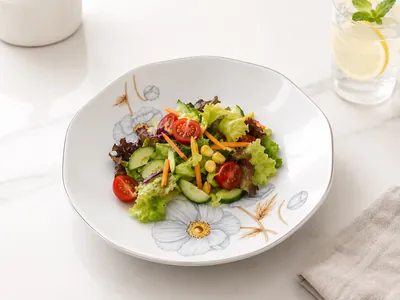 Decorated White Ceramic Plate