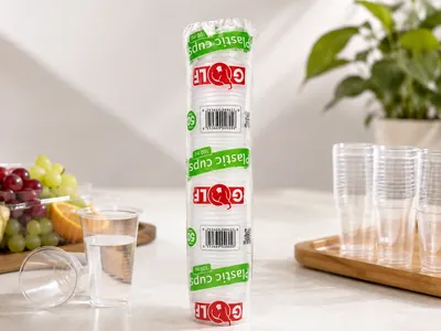 Clear plastic cups