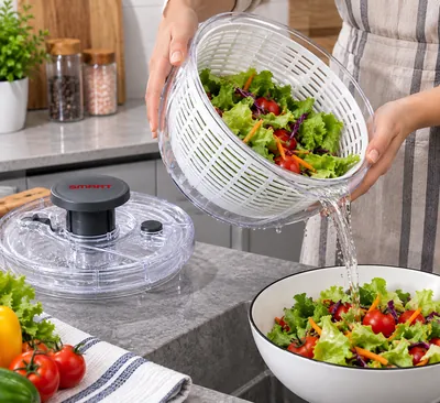 Smart Salad Spinner with Chopper