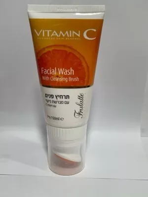 Light gel facial cleanser with brush and vitamin C