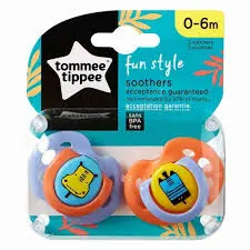 Pair of animal-print pacifiers 0–6 months Tommee Tippee Fun Style