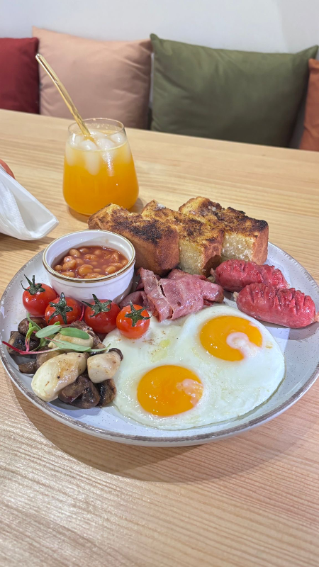 Classic English Breakfast
