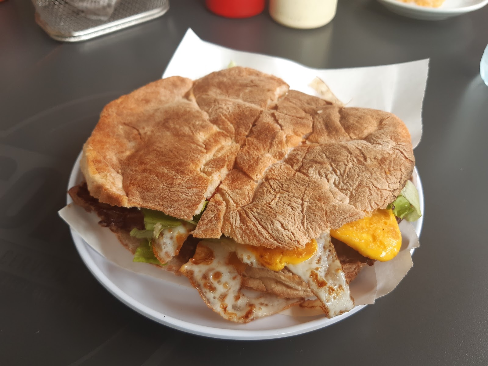 Zalo’s Burger 1