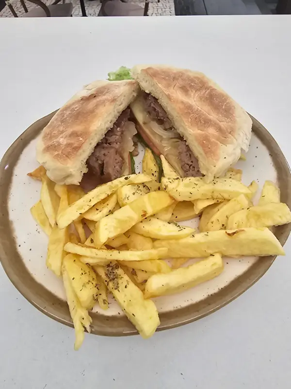 HAMBURGUER CAFÉ TEATRO