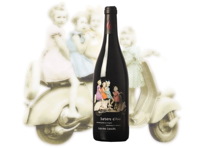 Bottiglia di Barbera D'Asti DOCG