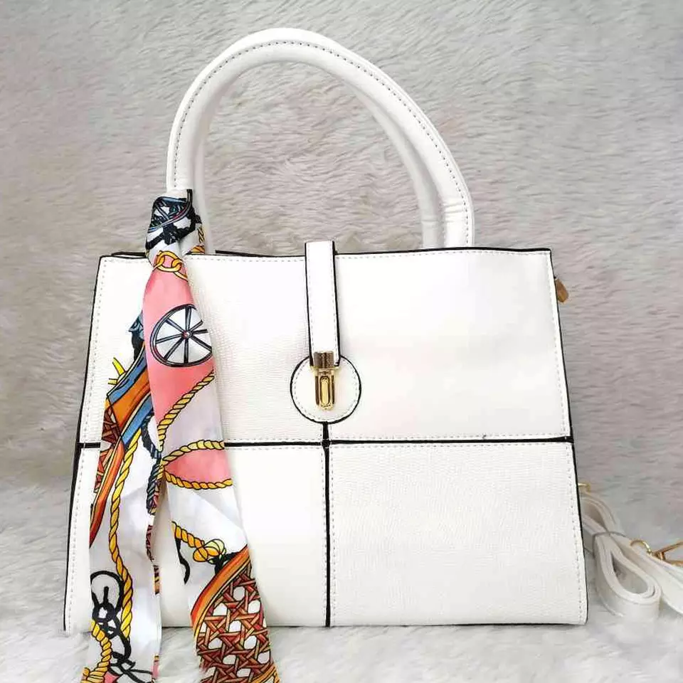 0 - bolsa para mujer modelo adelina color blanca