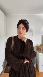 Enveloppé Femme Turban