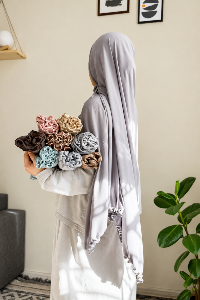 Ruffle Edge Scarf
