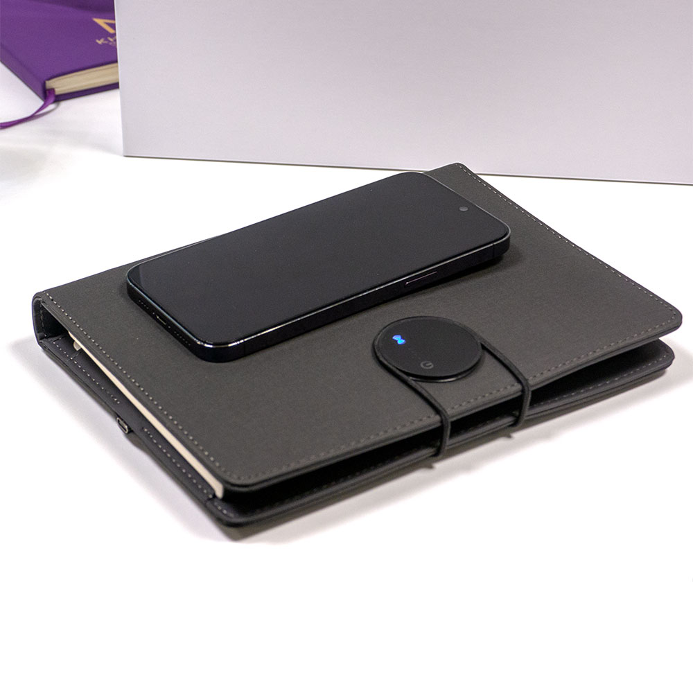 Magsafe Organizer with light up logo Black
