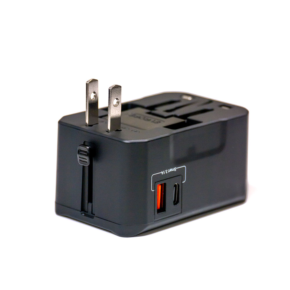 Universal Travel Adapter with Type C and USB A Ports