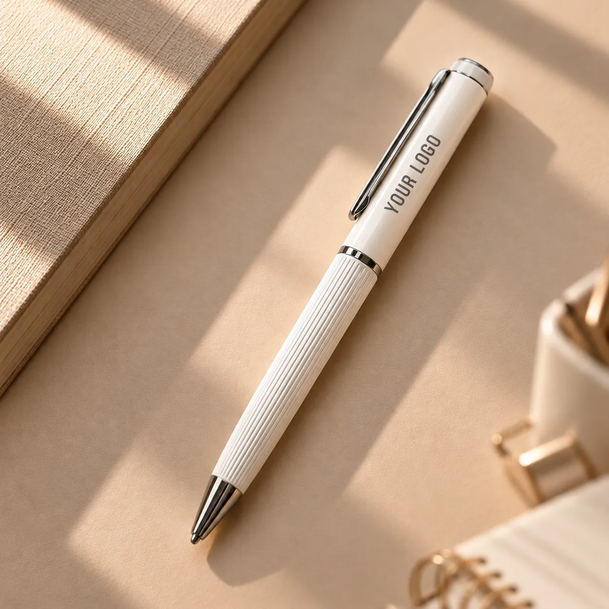 White metal pen with lined barrel and silver clip – 11610WT