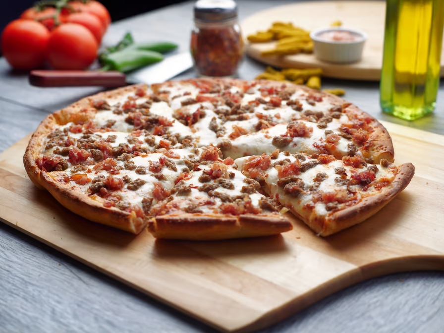 Cheeseburger Pizza